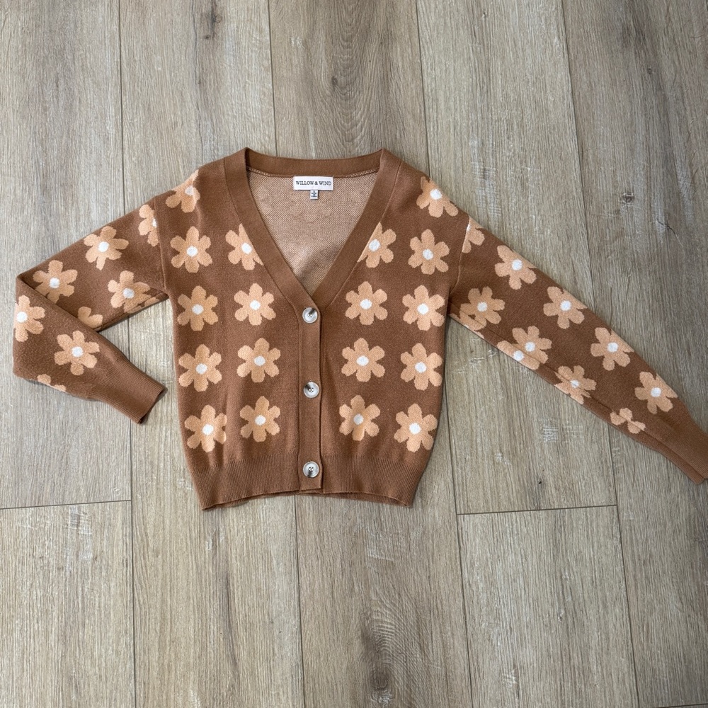 Willow & Wind Sweater Small